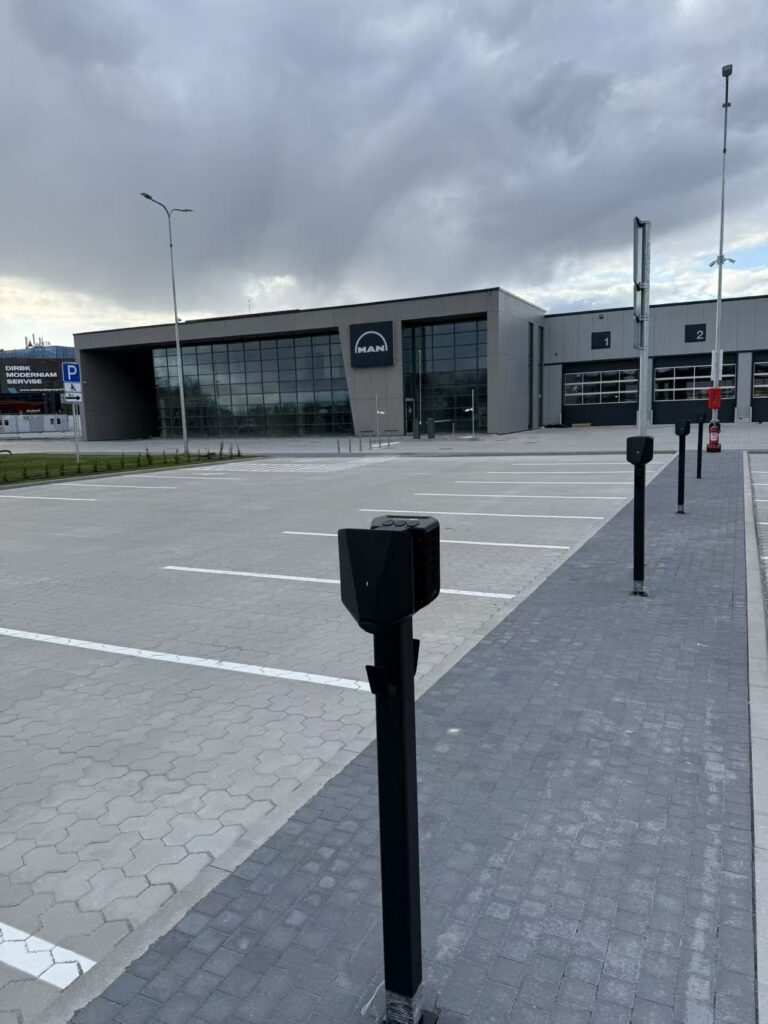 MAN servisas Kaune Easee core 24 stotelės