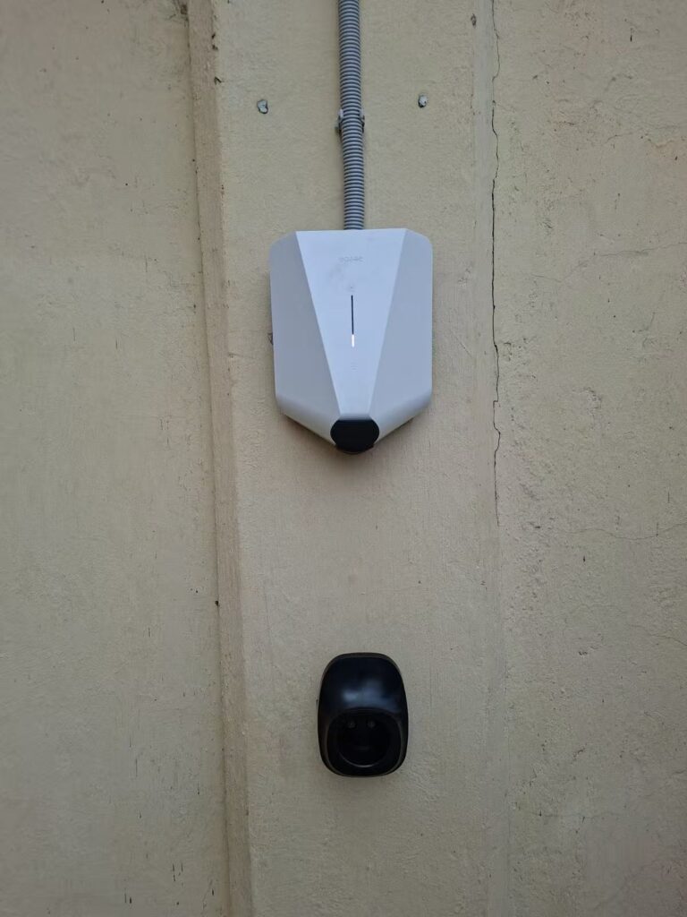 Nuosavas namas Vilnius Easee UP stotelė