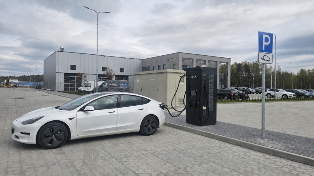 SOLA 180kW greito įkrovimo stotelė Adampolis servisas Kaune